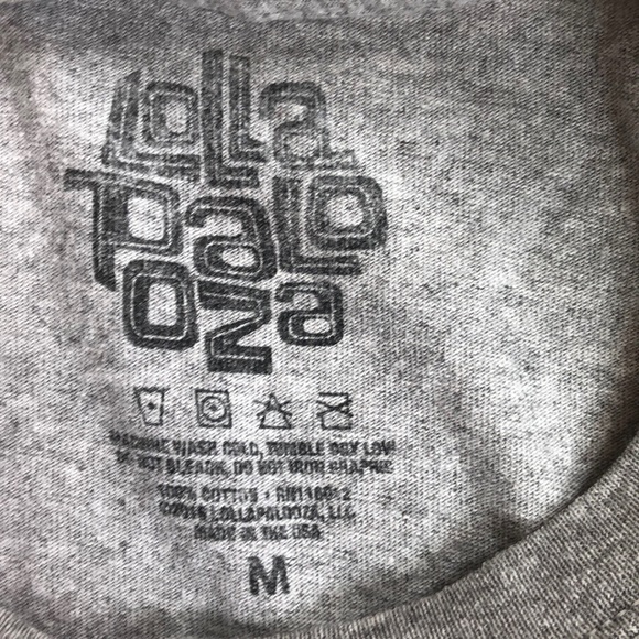 Lollapalooza medium festival shirt grey EUC - Picture 4 of 7